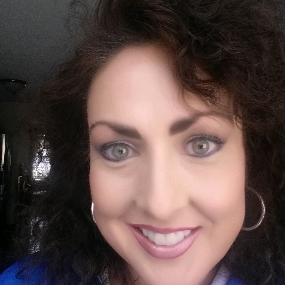 Meet your Posher, Candaice